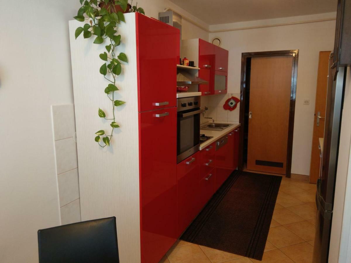 Apartment Koruna 1 Пула Екстериор снимка
