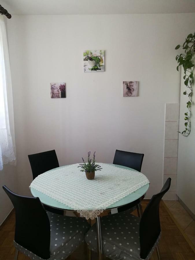 Apartment Koruna 1 Пула Екстериор снимка